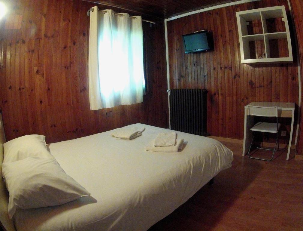 Auberge Restaurant Du Virage Chamrousse Habitación foto